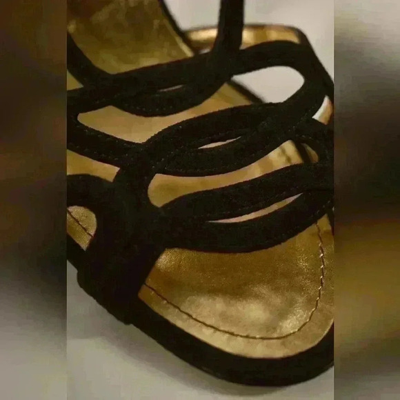 MANOLO BLAHNIK  Brown Suede Lace Peep Sandal Pump Heel 36.5EU 6.5US Italy - Picture 6 of 9